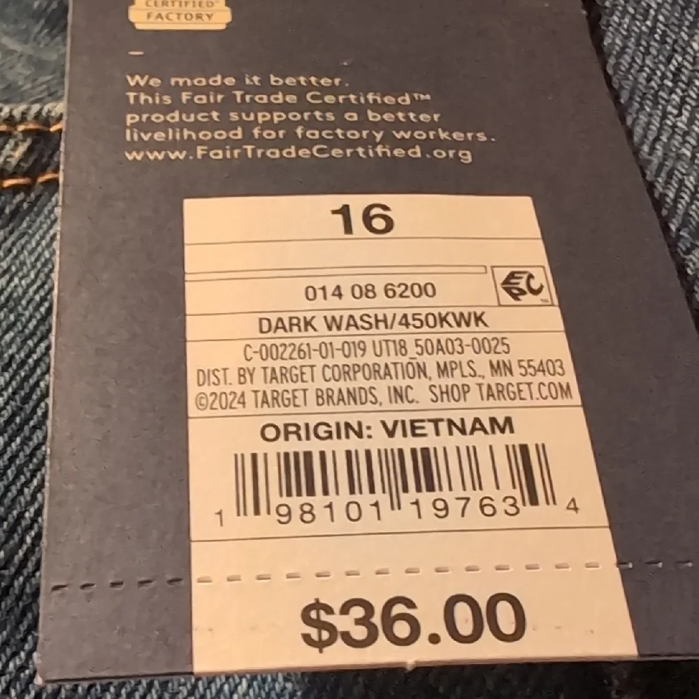 Universal Thread Relaxed Fit Denim Jeans - Picture 5 of 7